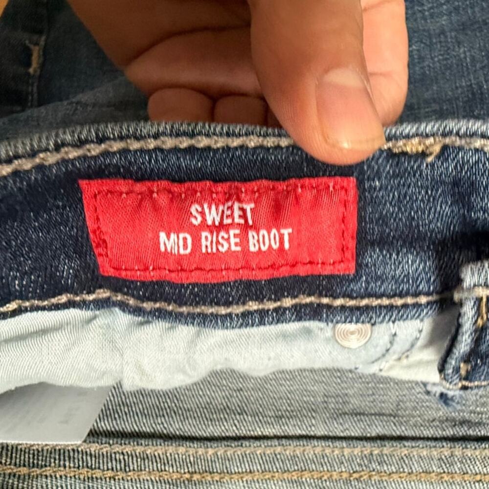 Lucky Brand Sweet Mid Rise Bootcut Jeans | Size 8/29 | Y2K - Picture 4 of 7